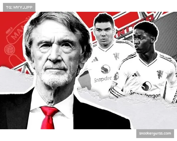 更衣室特写：卡塞米罗在赛后用平板复盘自己的防守站位